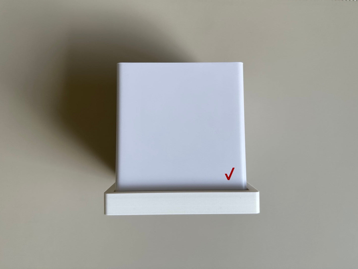 Verizon 5G Internet Wall Mount